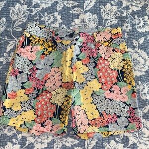 Talbots Shorts Size 6 Navy, Coral, Pink,Yellow floral chino front pockets.